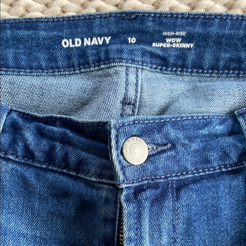 Old Navy High-Rise Super-Skinny Jeans